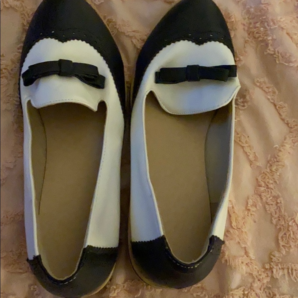 COPY - Women’s wingtip shoes